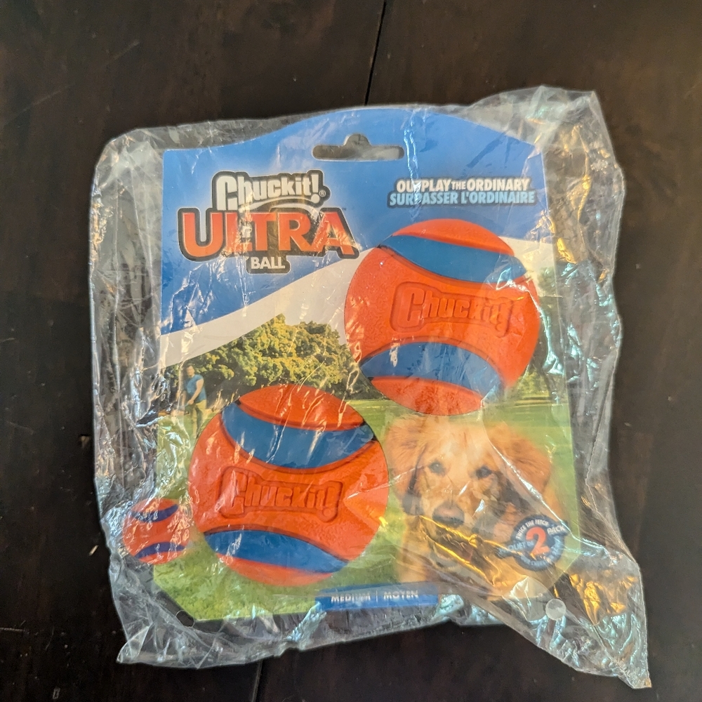 Chuckit! Ultra Ball Rubber Ball - Medium 2-pack - Picture 2 of 3